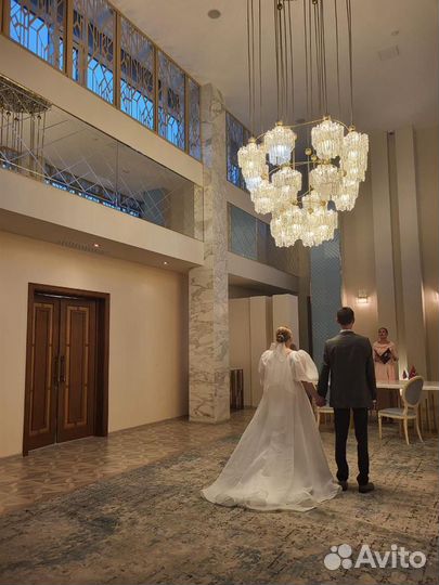 Свадебное платье