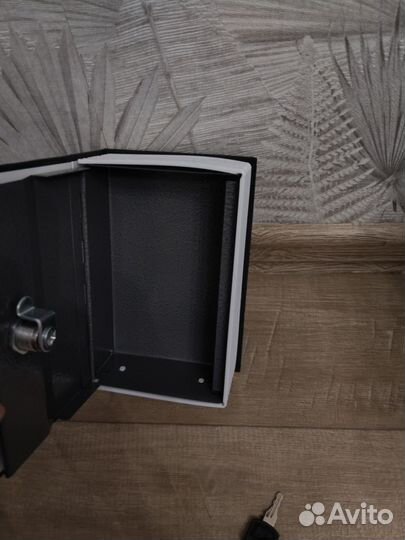 Книга сейф 18х11.5х5.5 см