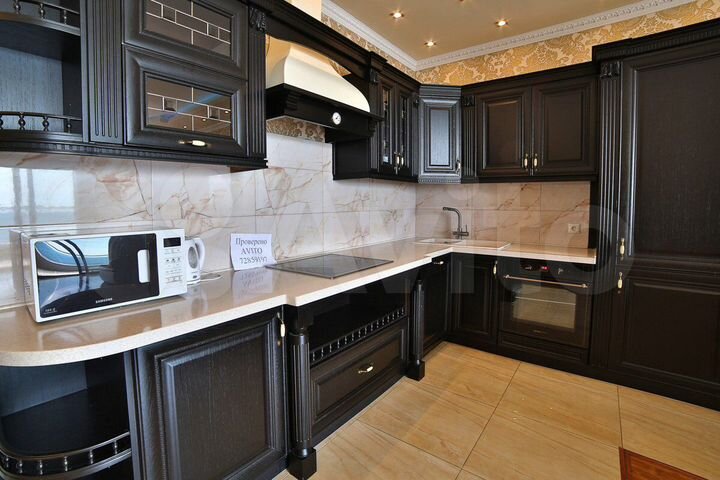 3-к. квартира, 106 м², 14/23 эт.