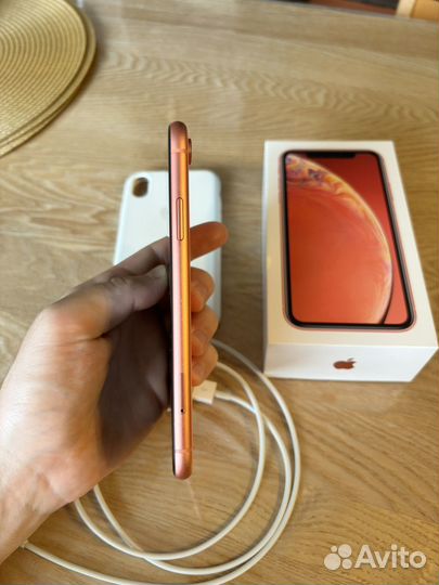 iPhone Xr, 64 ГБ