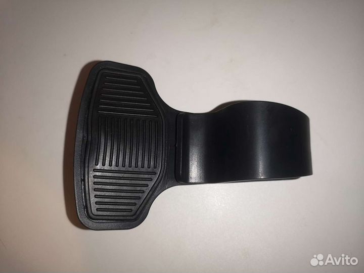 Держатель для телефона в машину на торпеду