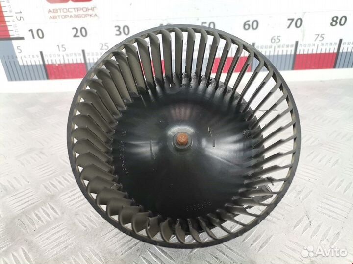 Моторчик печки для Opel Vectra C 13250120