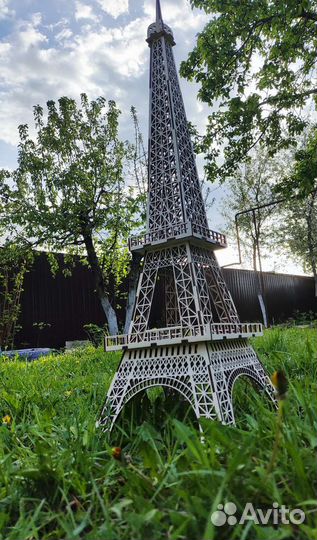Эйфелева башня