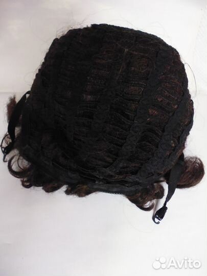 Парики женские, аксессуары для волос