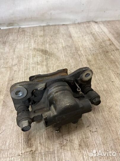 Суппорт задний правый Mitsubishi Lancer 10 CY3A