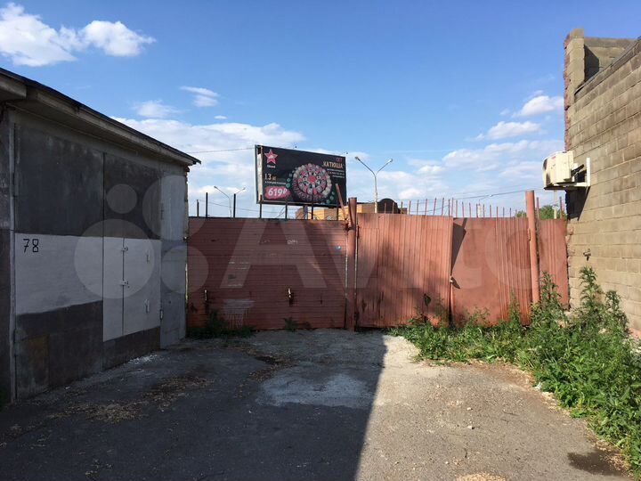 Гараж, > 30 м²