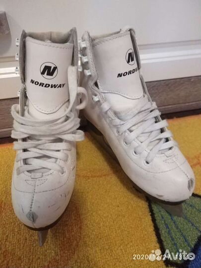 Коньки фигурные 29р