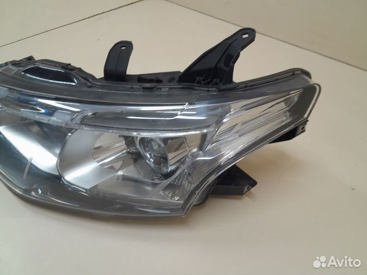 Фара левая Mitsubishi Outlander
