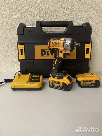 Гайковерт аккумуляторный dewalt