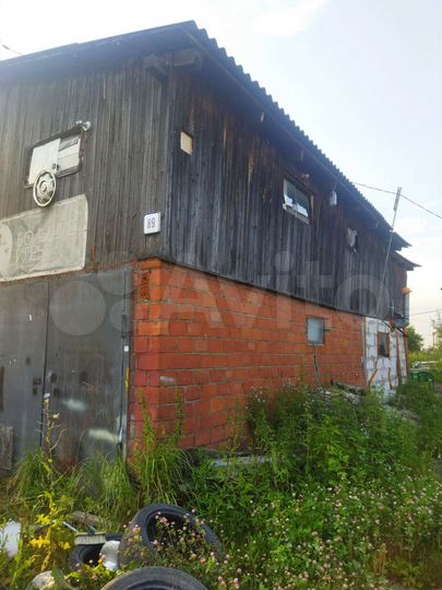 Гараж, > 30 м²