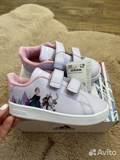 Новые кеды adidas для девочки 26