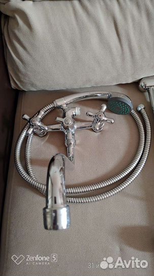 Аксессуары для ванной комнаты