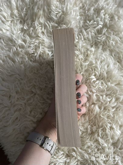 Книга «Поющие в терновнике»