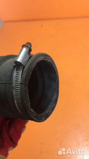 Патрубок воздушного фильтра на Ford Ka