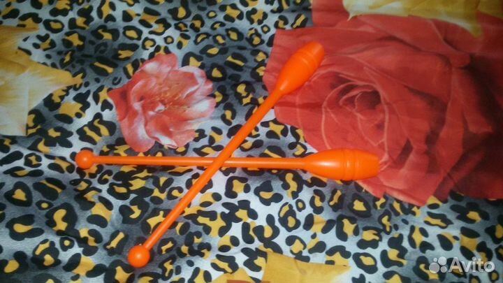 Булавы гимнастические