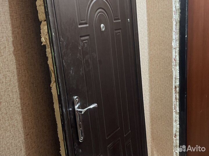 Дверь входная железная бу