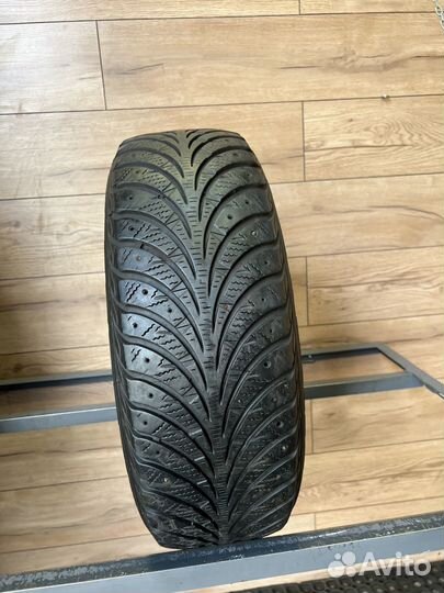 Goodyear UltraGrip Extreme 195/65 R15