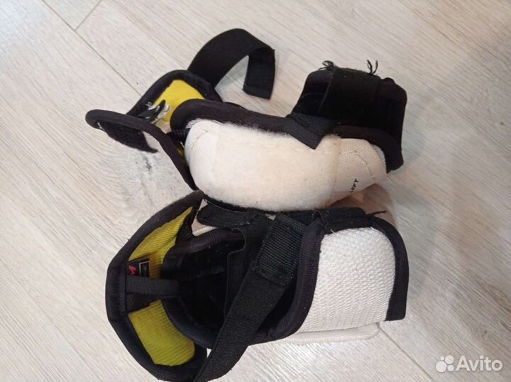 Нагрудник, шорты, налокотники, защита хоккейная