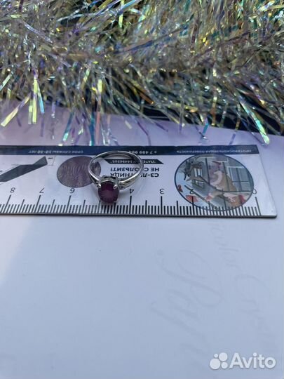 Кольцо со шпинелью из Тайланда