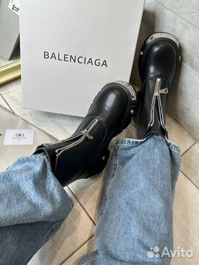 Ботинки челси сапоги Balenciaga женские кожа