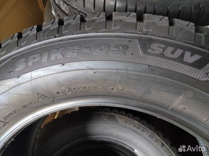 Bridgestone Blizzak Spike-02 SUV 225/60 R17 103T