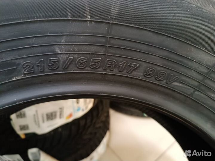 Yokohama BluEarth AE51 215/65 R17 99V