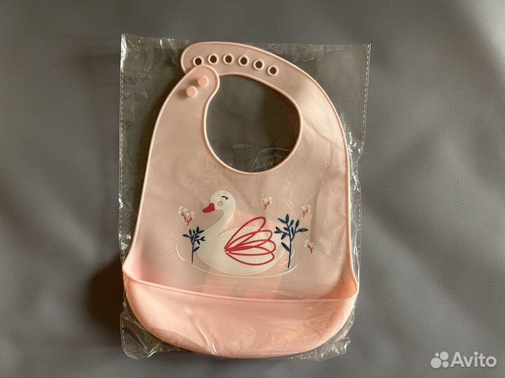 Силиконовый нагрудник для кормления новый