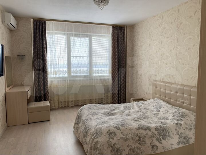 3-к. квартира, 130 м², 10/17 эт.