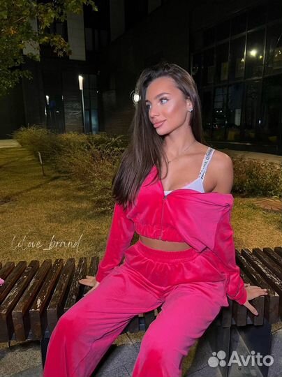 Велюровый костюм