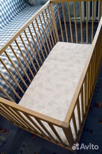 Детская кроватка