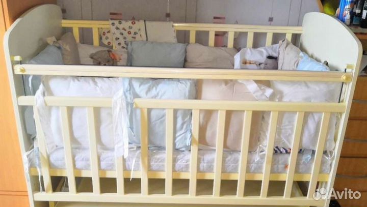 Комплект в детскую кроватку