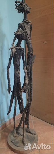 Скульптура,сварной чёрный металл, 92 см.,6 кг