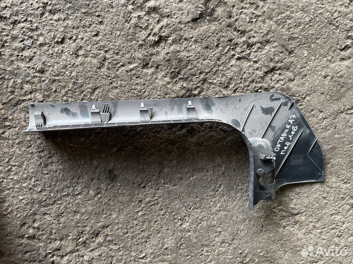 Обшивка порога левая Skoda Octavia A7 13-20г