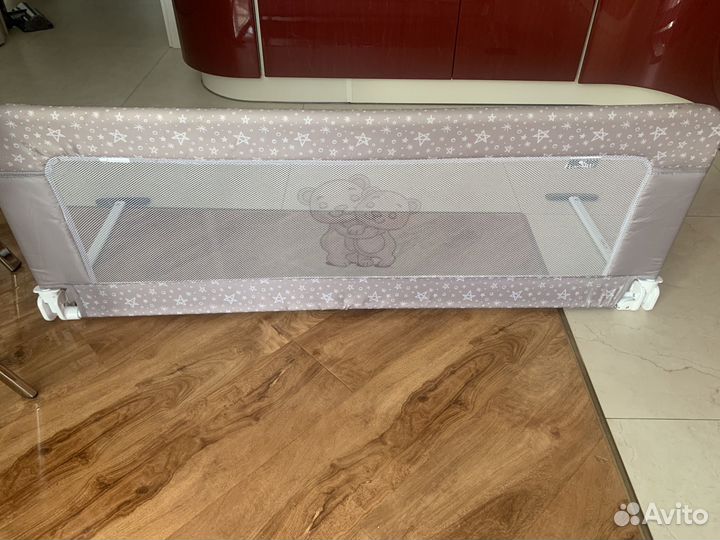 Защитный бар'ер для кровати