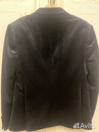 Продам пиджак для мальчика на 10 лет