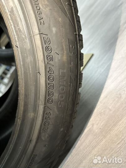 Bridgestone Blizzak LM-005 295/40 R20 110