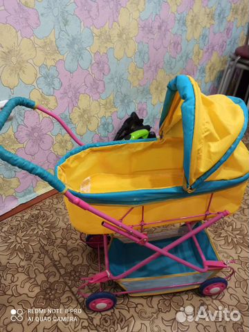 Коляска кукольная