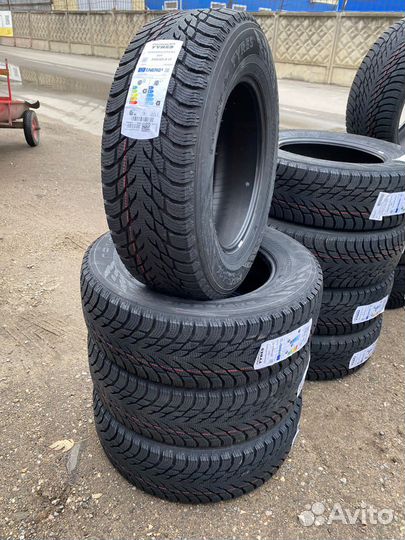 Nokian Tyres Hakkapeliitta R3 SUV 245/65 R17 111R