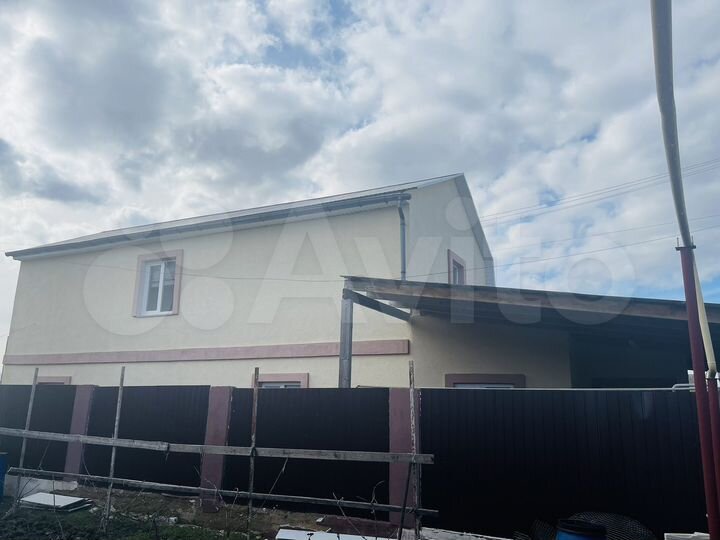 Дом 183 м² на участке 8 сот.