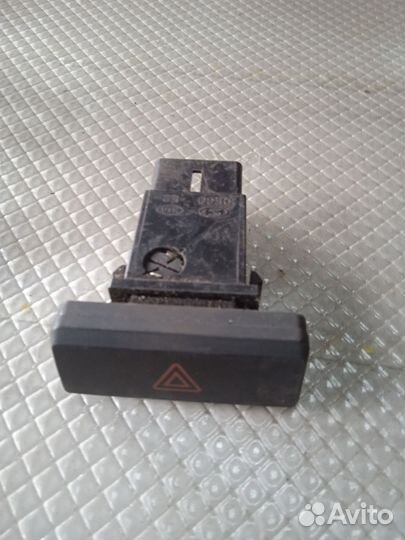 Кнопка аварийной сигнализации Хундай Солярис