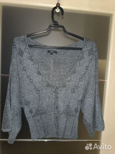 Джемпер женский 46 Levall