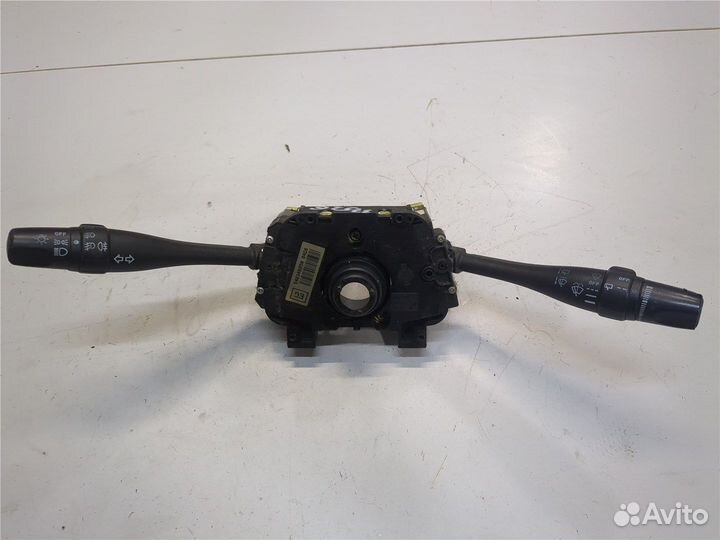 Переключатель поворотов и дворников Nissan Primera