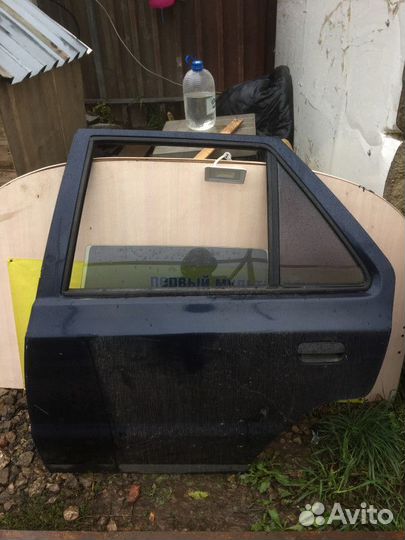 Дверь задняя левая Skoda Felicia