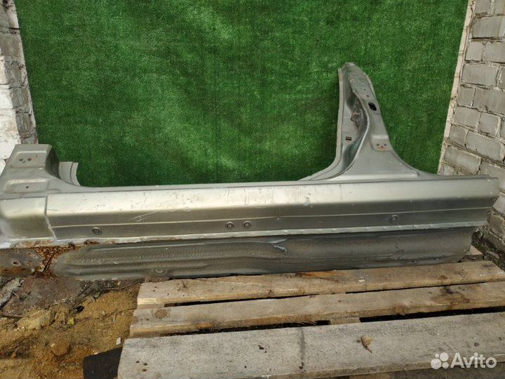 Порог левый Nissan Maxima A33 VQ20DE 1999-2006