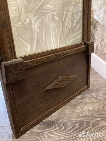 Старинное зеркало