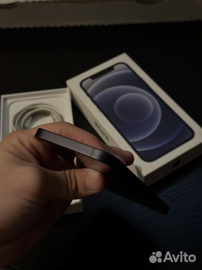 iPhone 12, 64 ГБ
