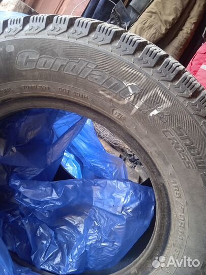 Cordovan Centron 185/70 R28