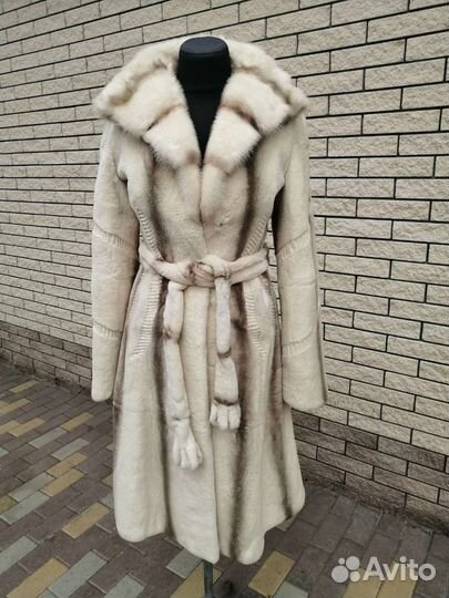 Шуба из стриженного бобра женская