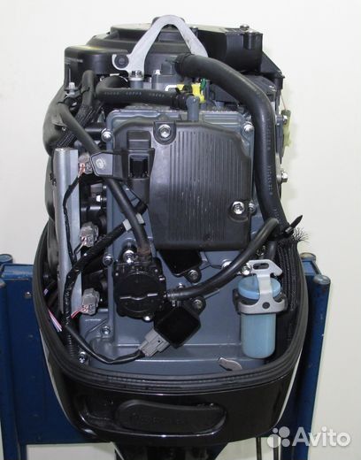 Лодочный мотор suzuki (Сузуки) DF40ATS витрина