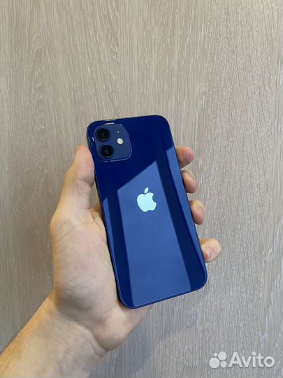 iPhone 12, 64 ГБ
